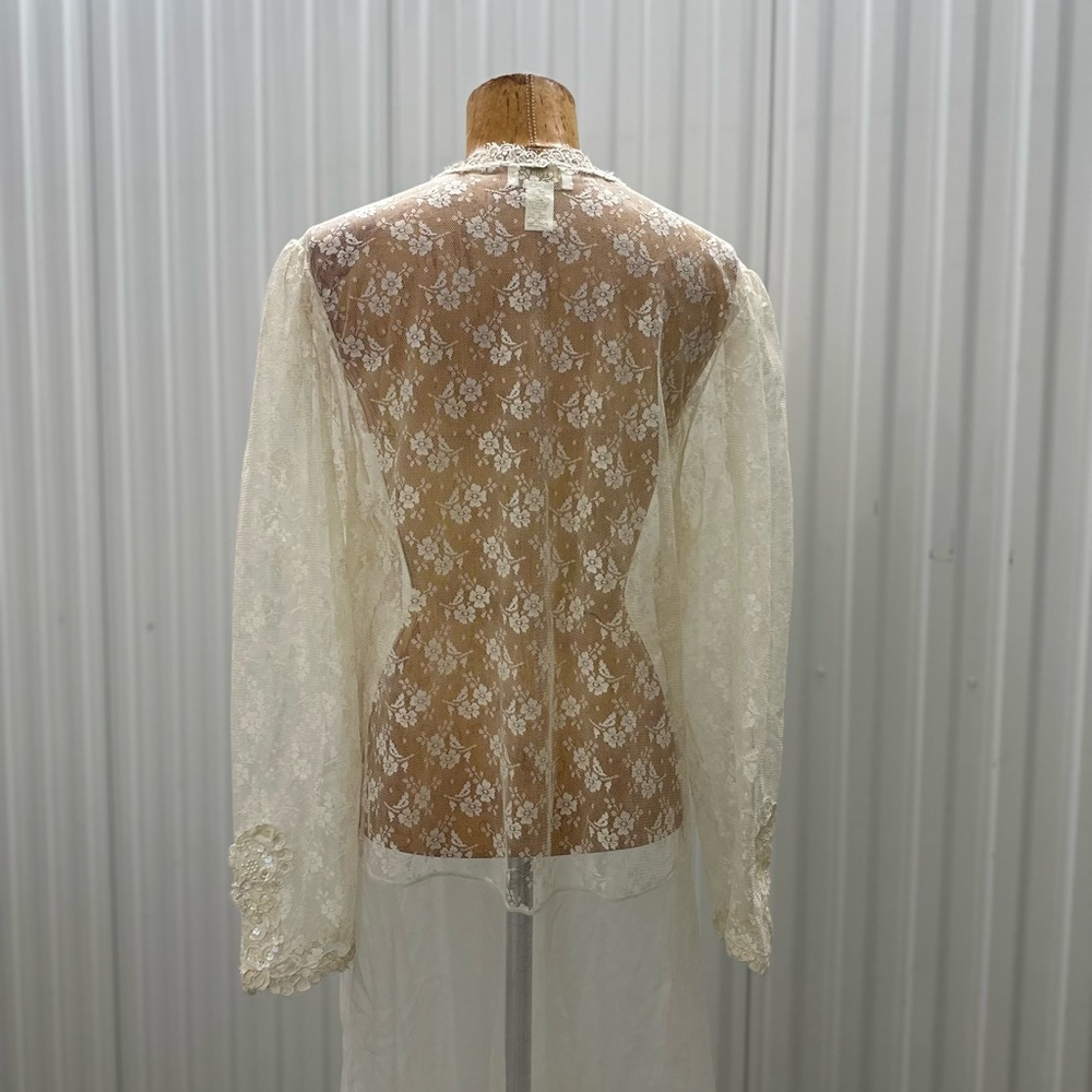 Victoria's Secret Sheer Lace Robe - Picture 5 of 7